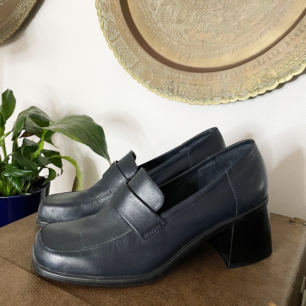 90s navy blue loafers vintage